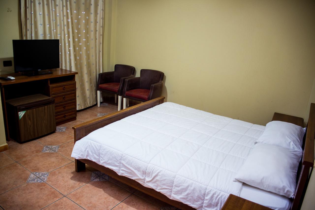 Hotel La Quercia Durres Luaran gambar