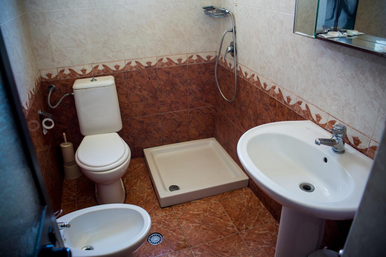 Hotel La Quercia Durres Bilik gambar